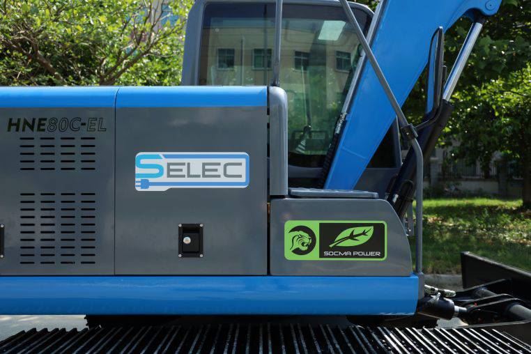excavator hits electrical line excavator hits electrical line