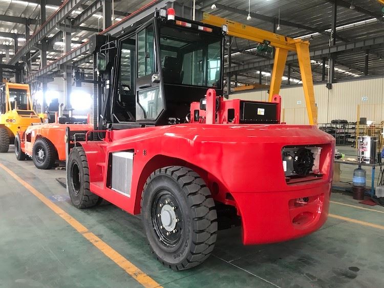 electric 15 ton forklift 4