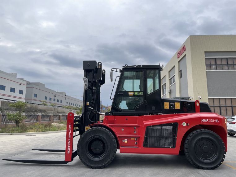 electric forklift