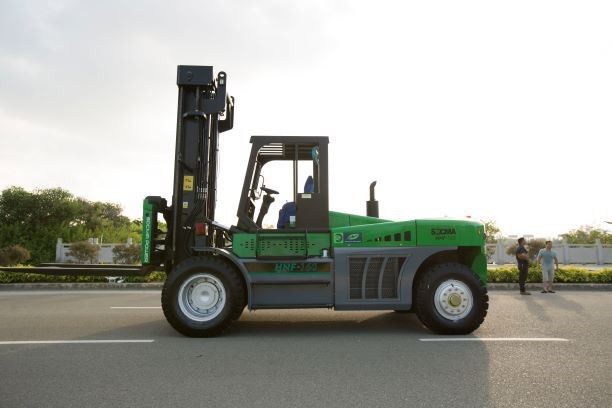 16 Ton Diesel Heavy Forklift Truck Color Green